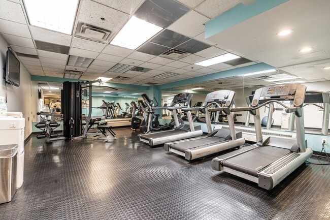 Photo du bâtiment - 798 Richmond Street West