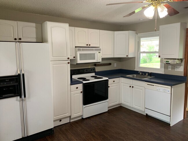 Foto del edificio - 1818 N Granview Dr