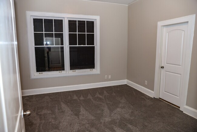 Bedroom 2 - 636 Lawton St SW