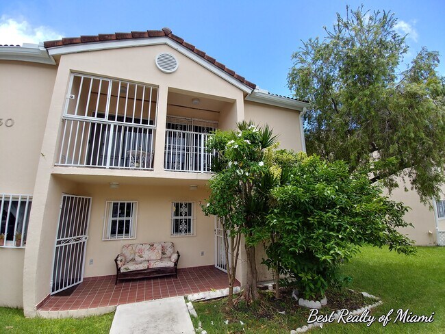 Foto del edificio - 2550 NW 26th St