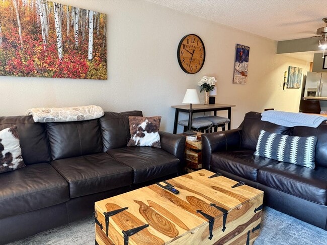 Foto del edificio - 83 GCR 8400