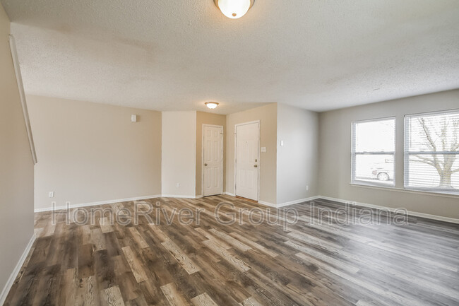 Foto del edificio - 6877 W Burlington Dr