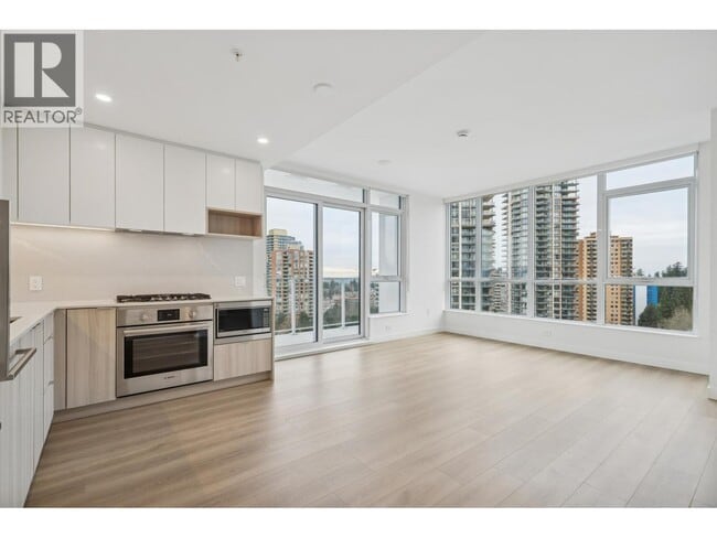 Building Photo - 6087 Wilson Ave