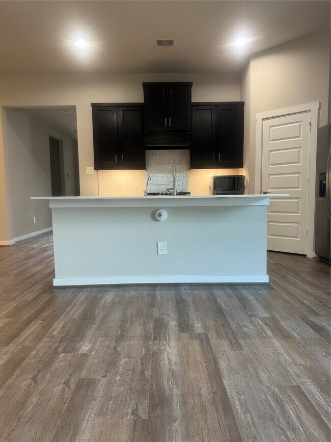 Foto del edificio - 3803 Ryans Rock Ct