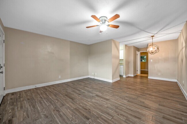 Foto del edificio - 2353 Shelley St