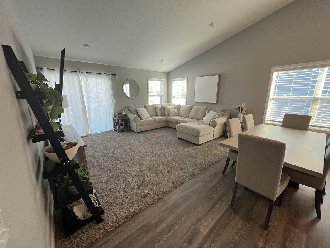 6688 91st St S, Cottage Grove, MN 55016 House Rental in Cottage Grove