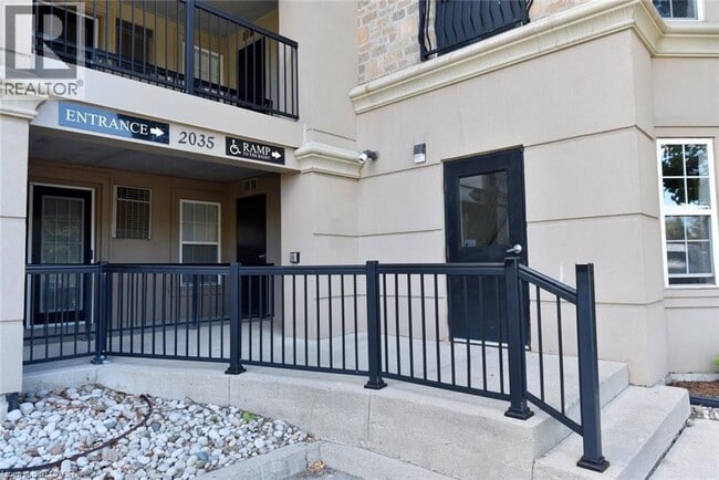 Building Photo - 2035 Appleby Line