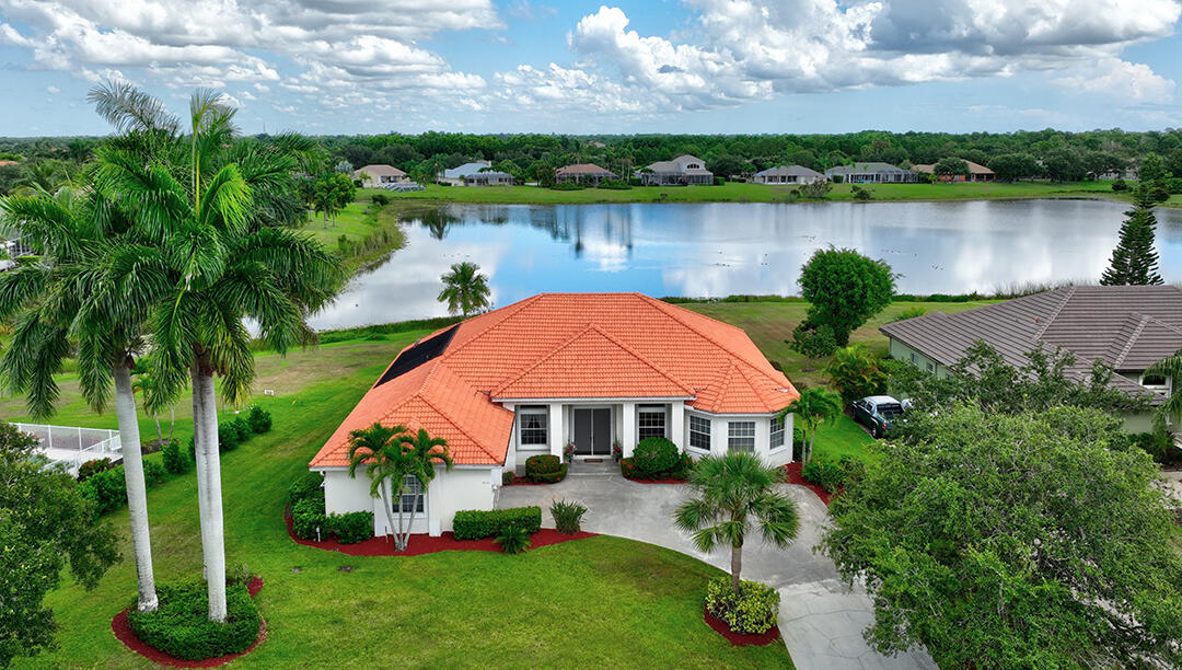 Foto principal - 4826 SW Lake Grove Cir