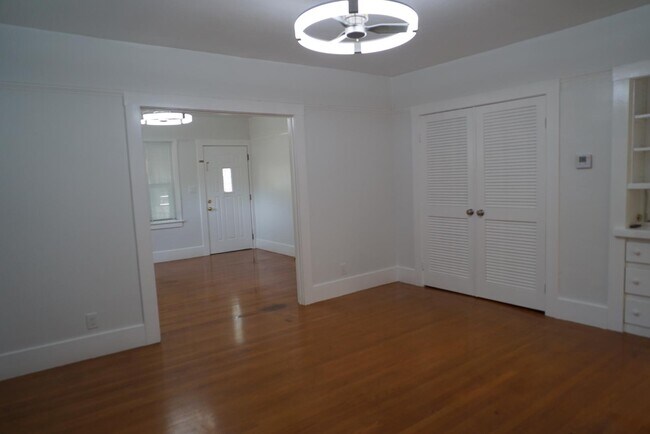 Photo - 1018 25th St - Unit - 4 Apartment