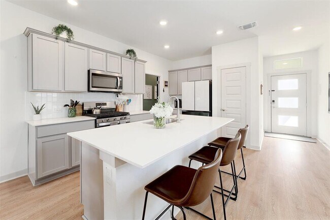 Foto del edificio - 2120 Daleside Ln