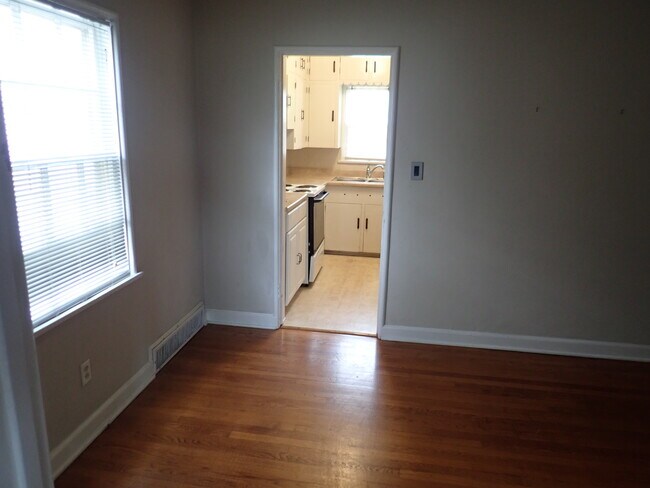 Dining Room/Kitchen - 1212 W Murdock St