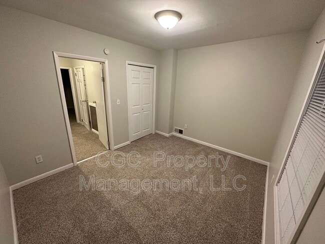 Foto del edificio - 4 1/2 Salsbury St