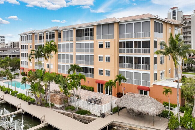 9566 Gulf Shore Dr Naples, FL 34108-2052 - MANATEE RESORT
