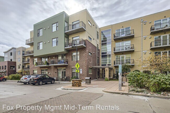 Foto del edificio - 2 br, 2 bath House - 3301 Arapahoe Ave #402