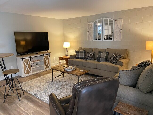 Foto del edificio - 810 Jefferson River Rd