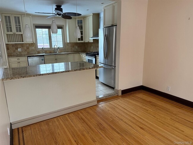 Foto del edificio - 281 Kilburn Rd S