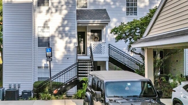 Building Photo - 3275 Haviland Ct