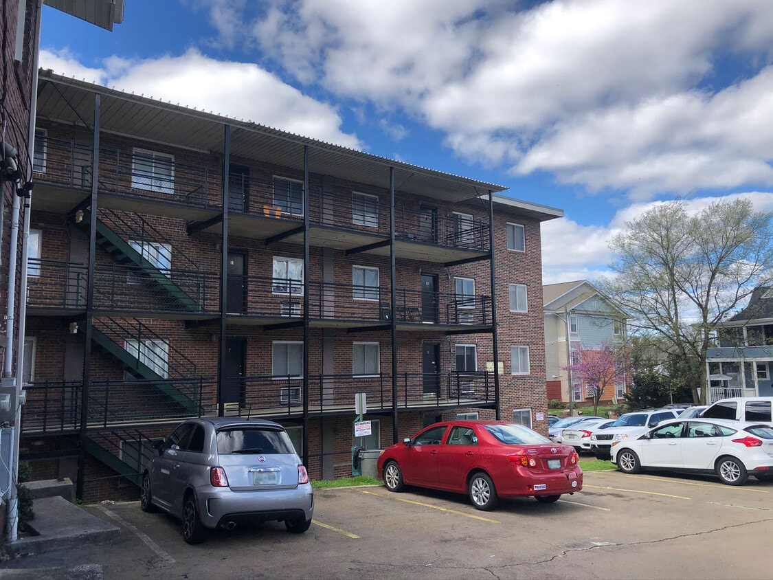 1201 Highland Ave, Knoxville, TN 37916 Apartments in Knoxville, TN