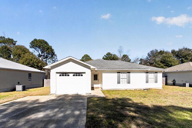 Building Photo - 3151 Forrest Ave