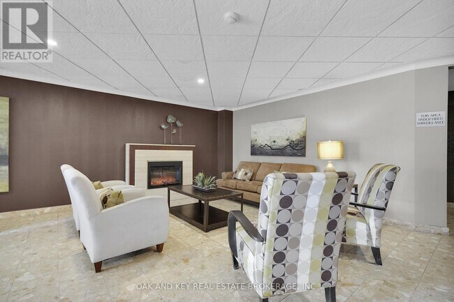 Building Photo - 500 Talbot St