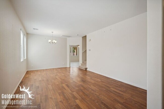 Building Photo - Single Story 4Bdm 3Ba Gated Comunity