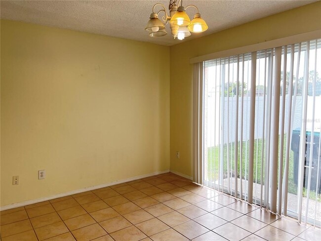 Foto del edificio - 1510 Carey Glen Cir