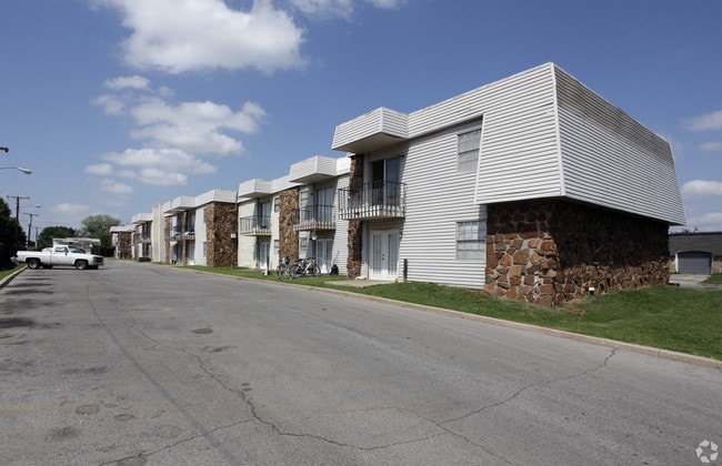 Peoria Gardens Apartments Tulsa Ok Apartments Com