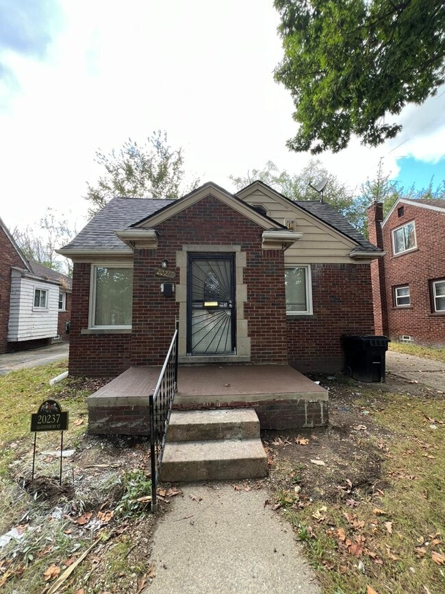Building Photo - 20237 Glastonbury Rd