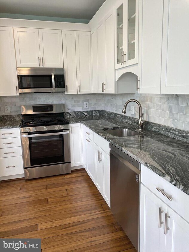 Foto principal - 1725 W Braddock Pl