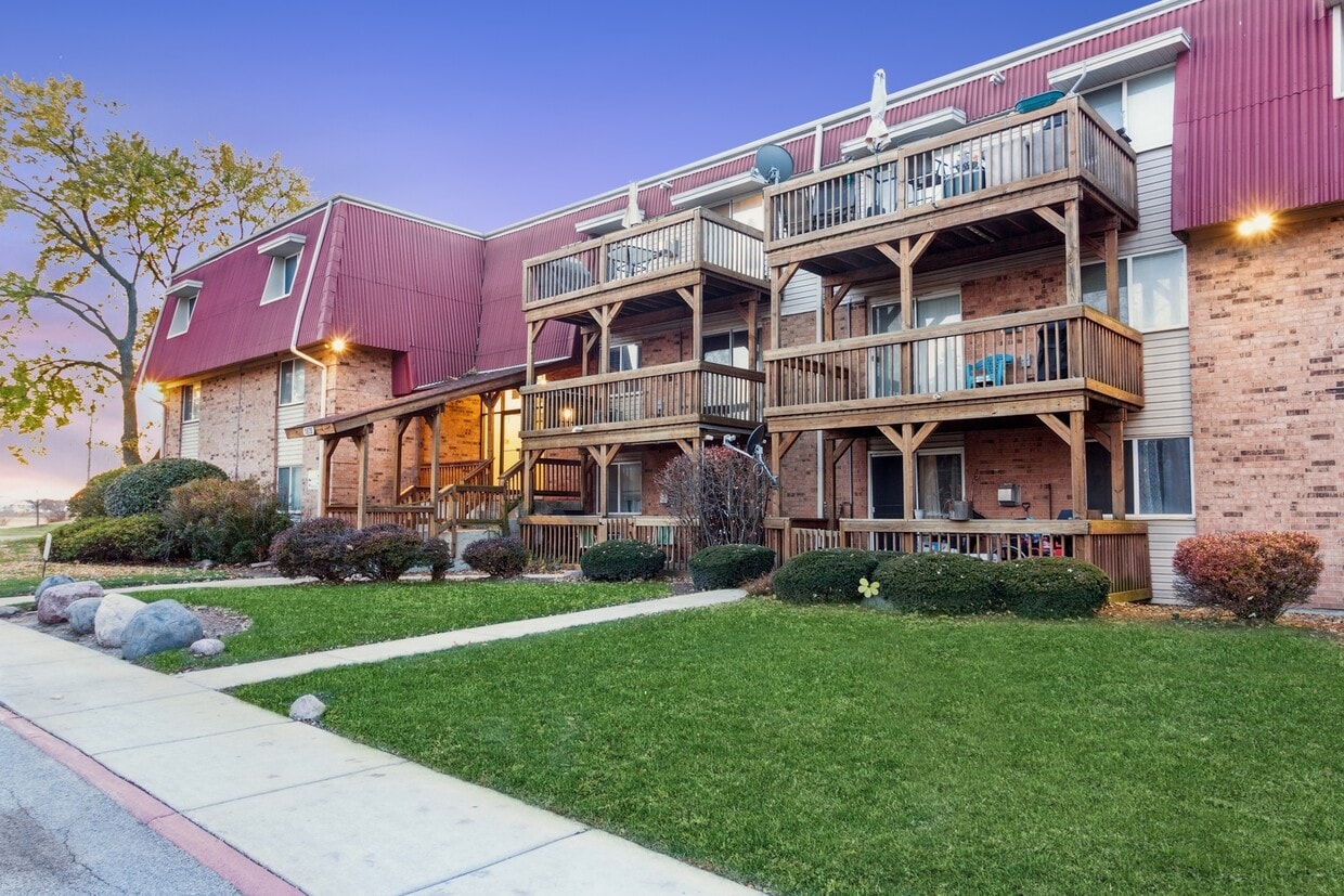 1870 Tall Oaks Dr Unit 1105, Aurora, IL 60505 Condo for Rent in