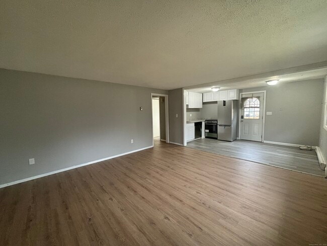 Building Photo - 9B White Oak Rd