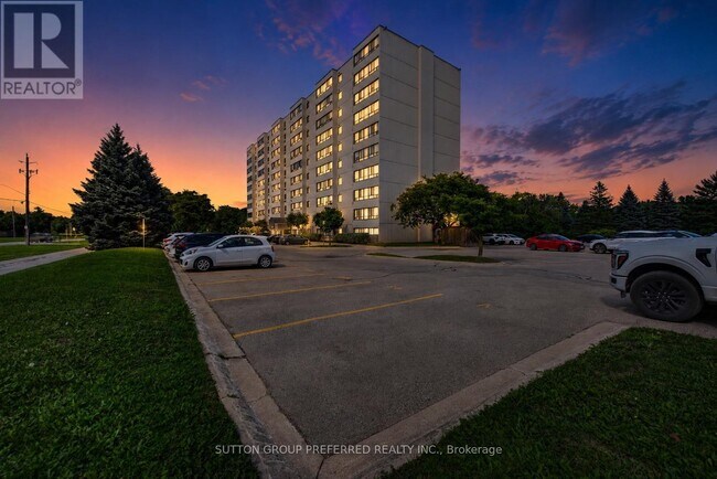 Building Photo - 1600 Adelaide St N