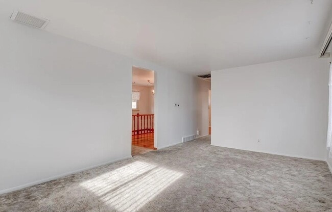 Foto del edificio - 3055 Victor St