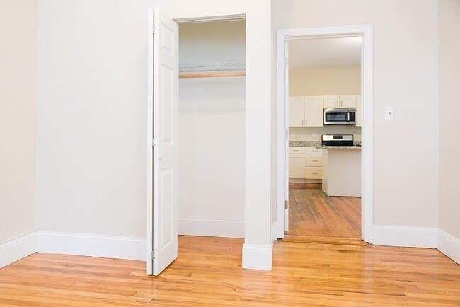 *Pictures are representative samples of the advertised unit. In some cases, the actual units you to - 18 Ashley St