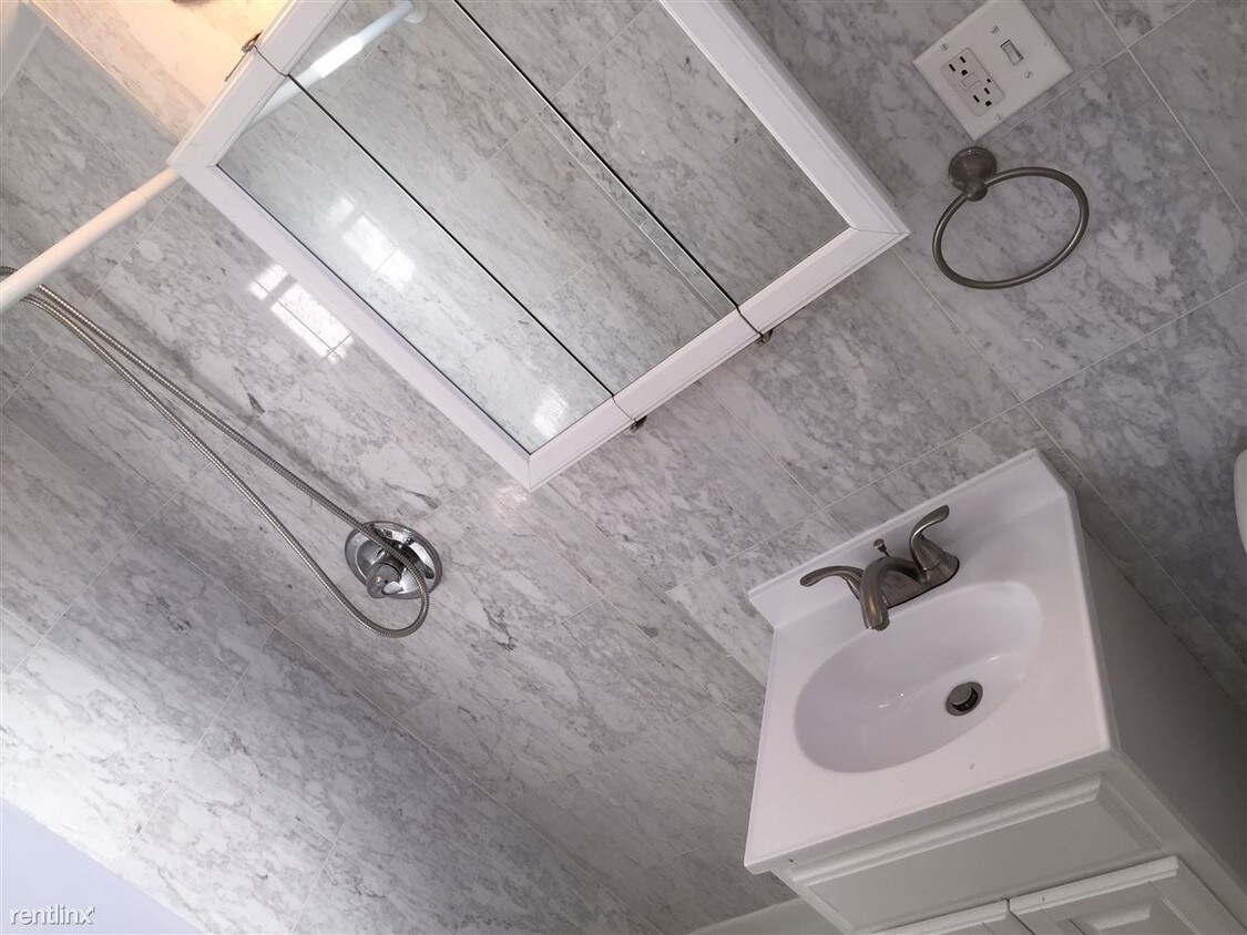 Foto del edificio - 1460 Dahill Rd