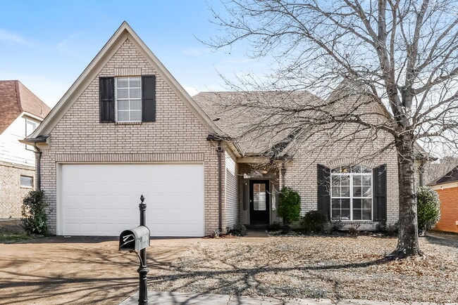 Building Photo - 1516 Sawmill Creek Ln