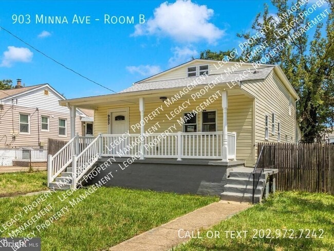 Building Photo - 903 Minna Ave