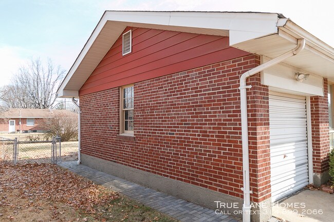 Building Photo - 218 Rand Dr