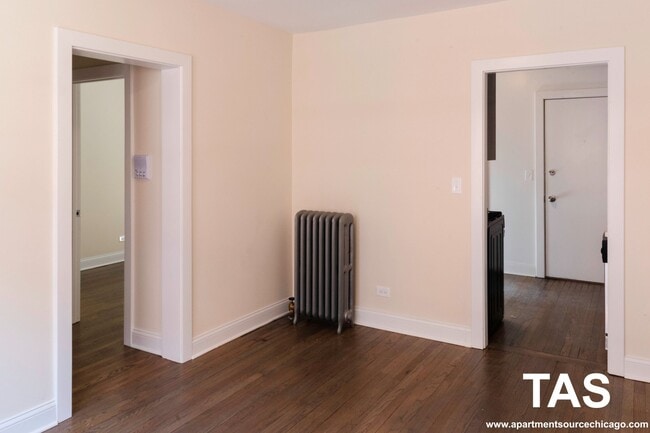 Foto del edificio - 2643 N Spaulding Ave