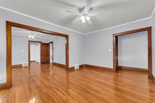 Foto del edificio - 2101 Elbur Ave