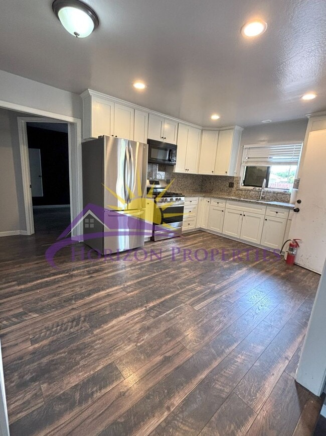 Building Photo - 3 Bed 3 Bath 1,411 Sq. Ft. Rancho Cordova ...