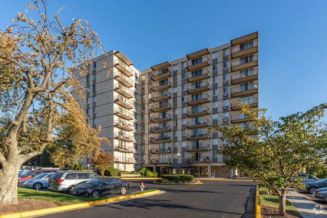 Barcroft Hills Condominium