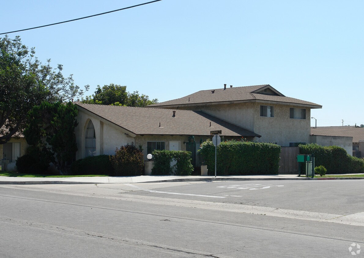 Foto principal - 1965 N Ventura Rd