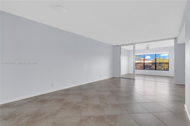 Foto del edificio - 3050 NW 42nd Ave