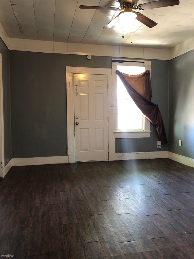 Building Photo - 1 br, 1 bath  - 5408 S Flores St Unit #2
