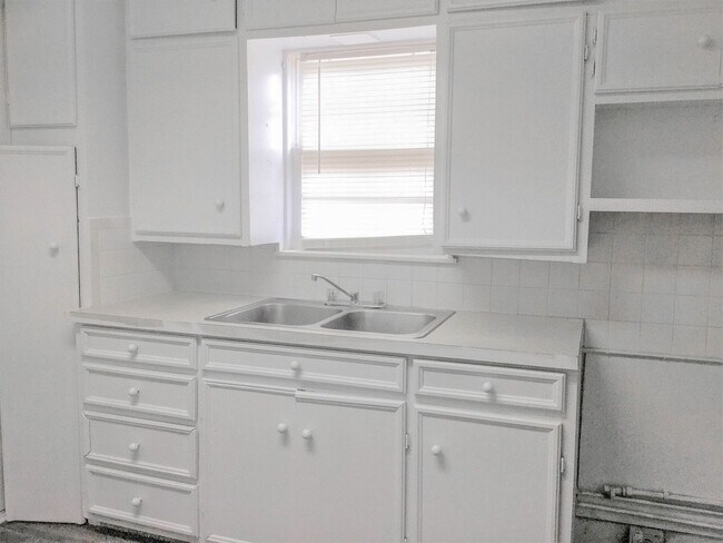 Foto del edificio - 1 bed 1 bath Close to Texas Tech