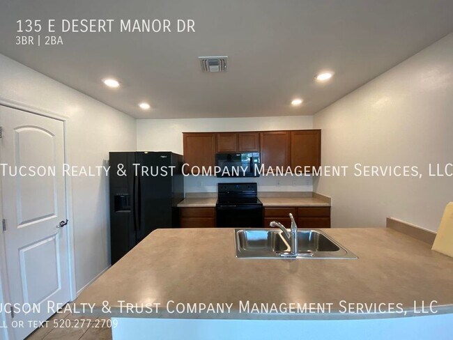 Building Photo - Beautiful New Build in La Tierra Reserve!