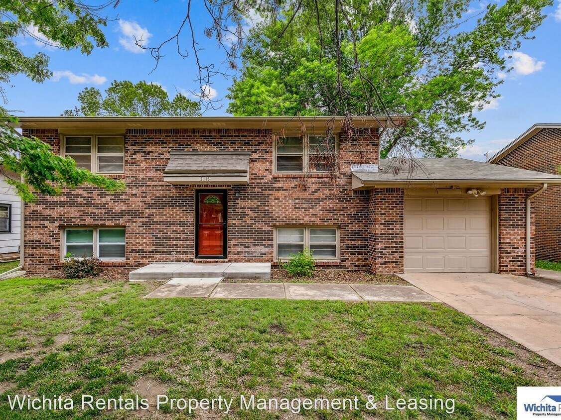 Primary Photo - 4 br, 2 bath House - 3113 S Mount Carmel Ave