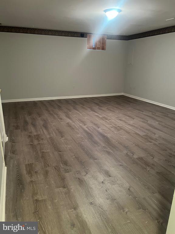 Foto del edificio - 210 High Timber Ct