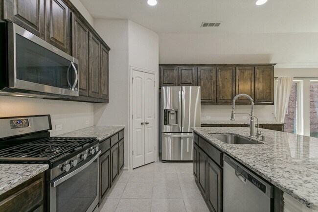 Foto del edificio - 531 Catherine Ln